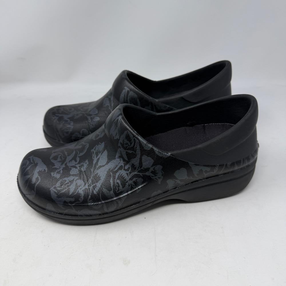 Crocs Neria Pro II Clogs Womens 11 Black Grey Rose Floral Slip Resistant - Picture 3 of 5